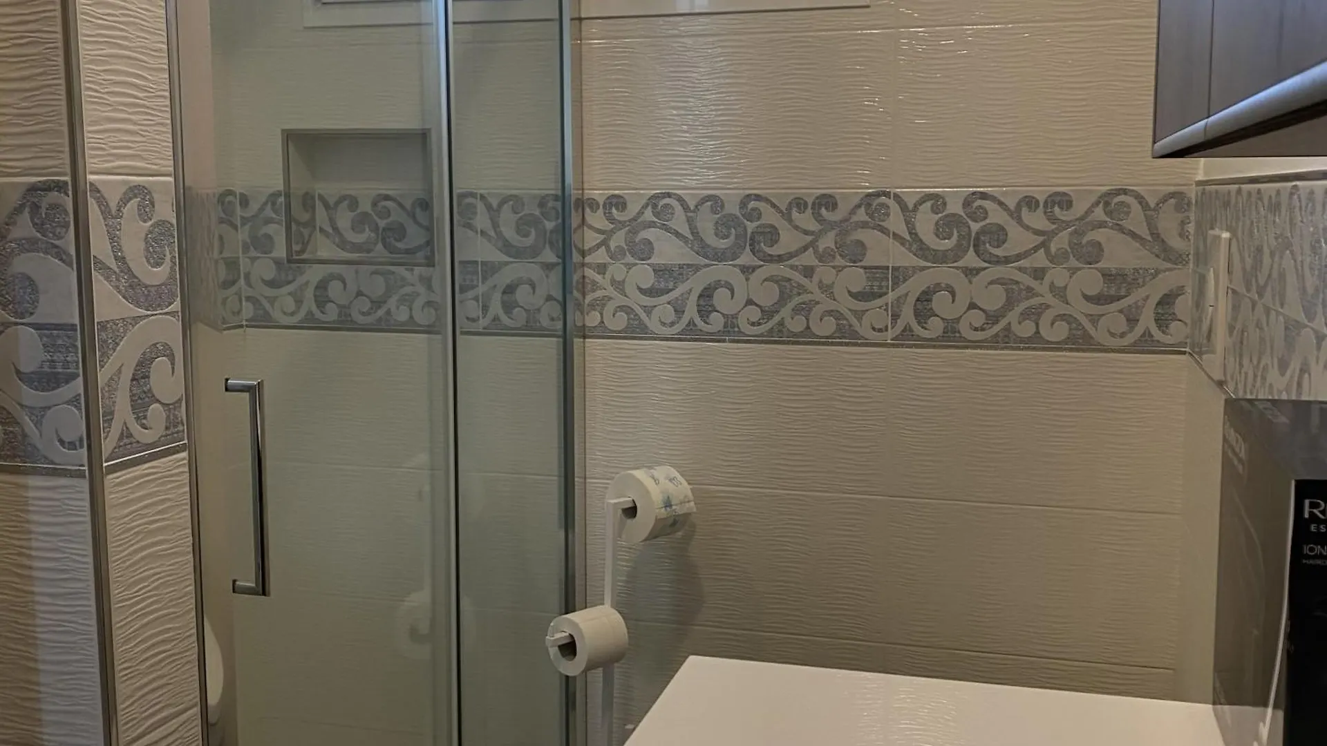 Apartment Piazzadragoapartment Pool Garden & Free Park Lido di Jesolo Italy